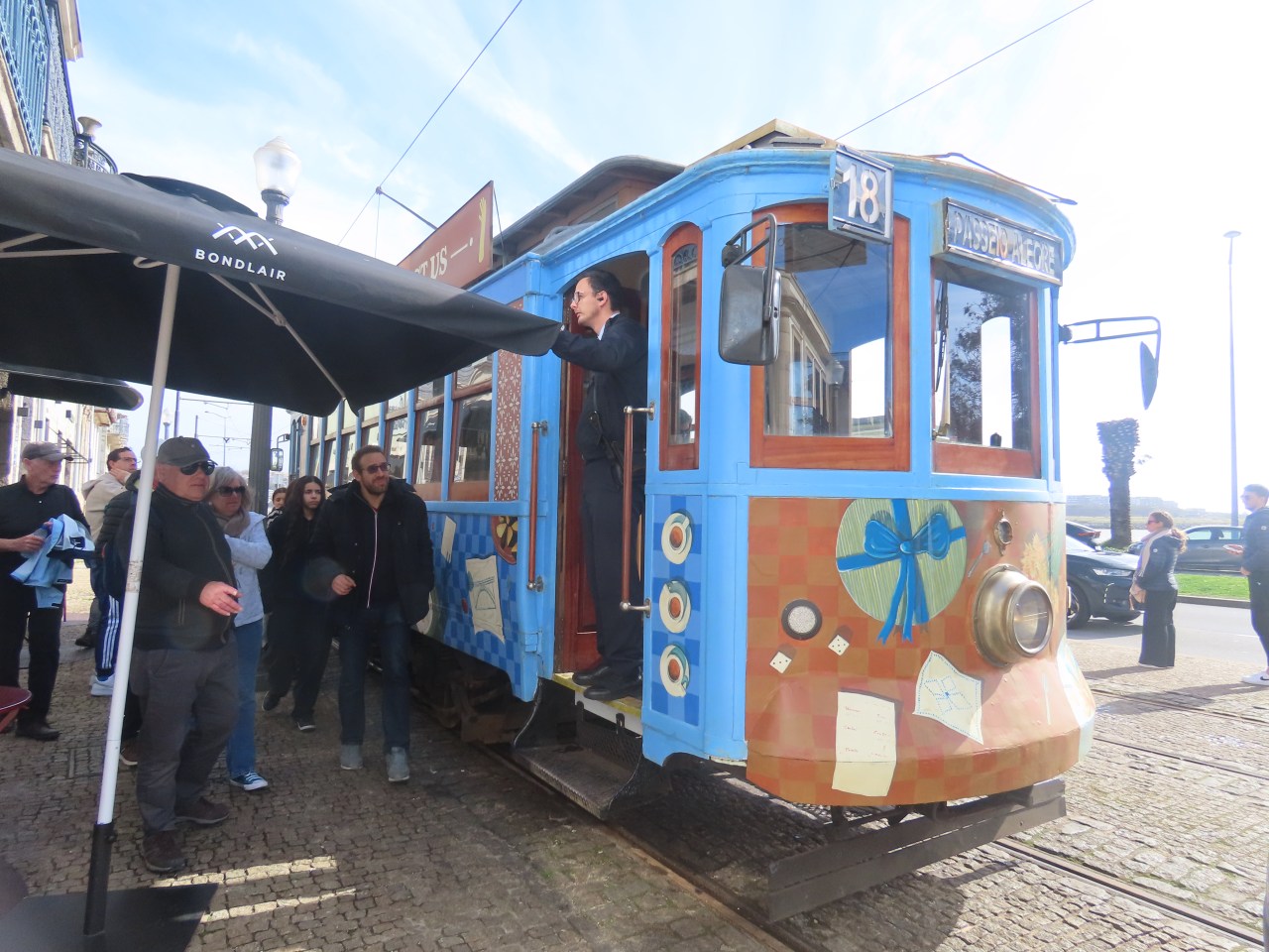 Porto – A Very Special Bookstore